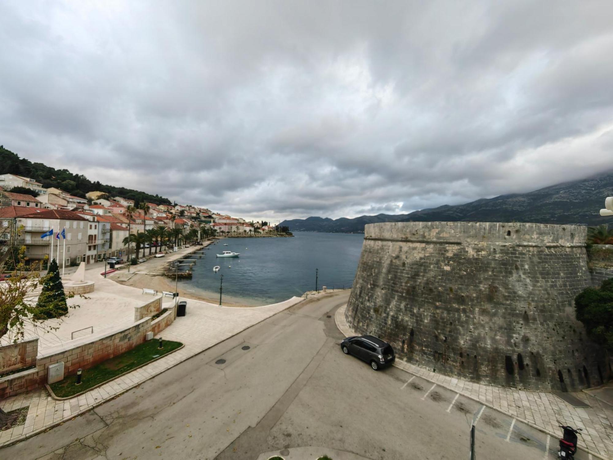 Apartments Seka Korcula エクステリア 写真